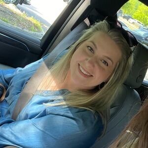 Meet your Posher, Samantha